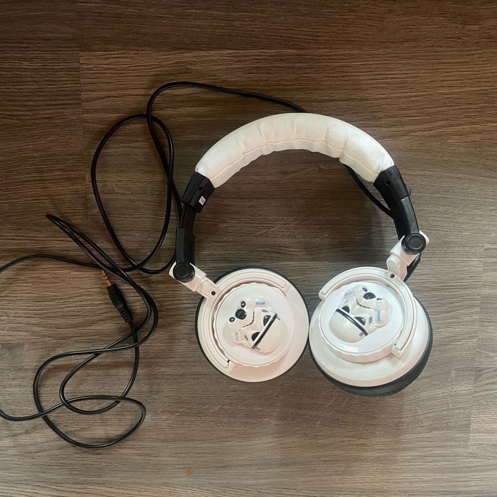 Funko Pop StormtrooperWhite Over-Ear Headphones